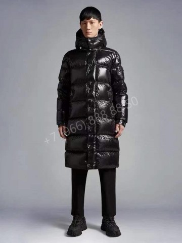 Пуховик Moncler