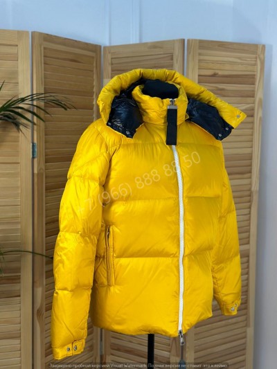 Пуховик Moncler