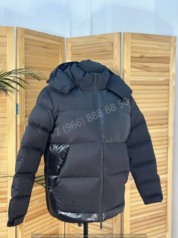 Пуховик Moncler