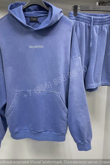 Прогулочный костюм Balenciaga