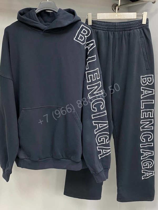 Спортивный костюм Balenciaga