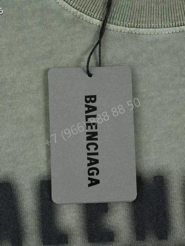 Футболка Balenciaga