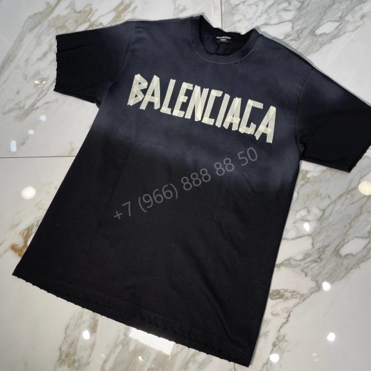 Футболка Balenciaga