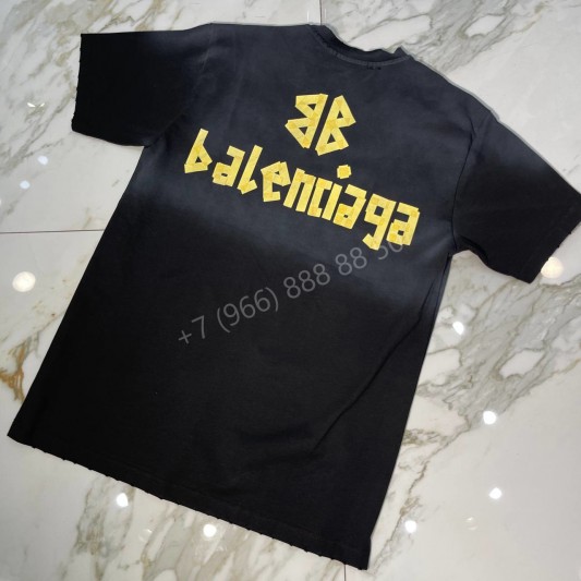 Футболка Balenciaga