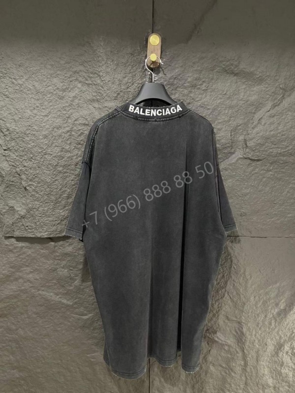 Футболка Balenciaga