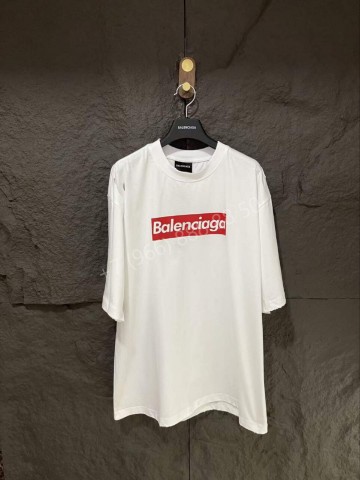 Футболка Balenciaga
