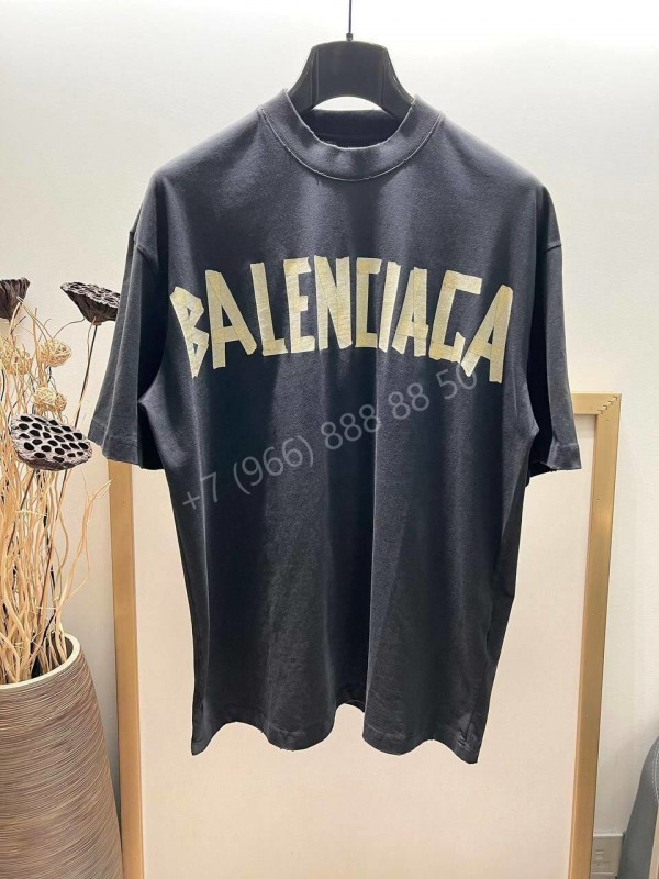 Футболка Balenciaga