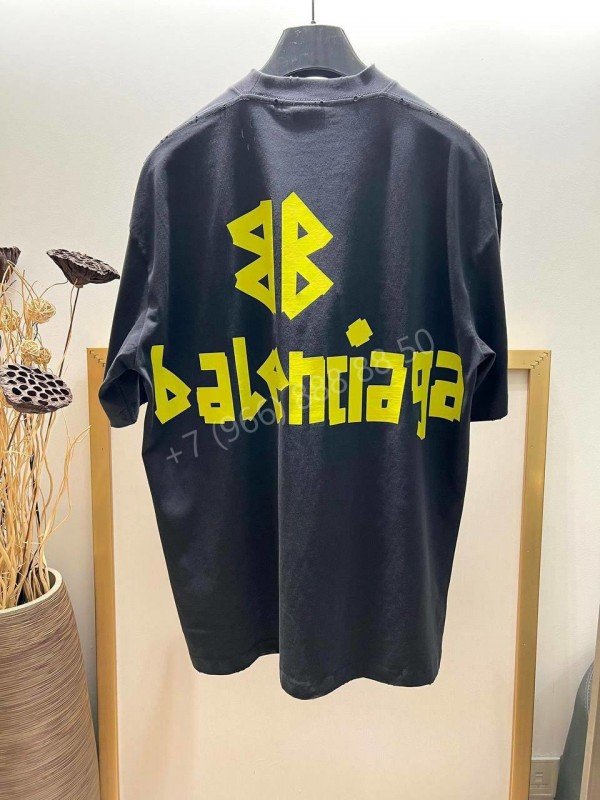 Футболка Balenciaga