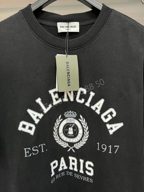 Футболка Balenciaga