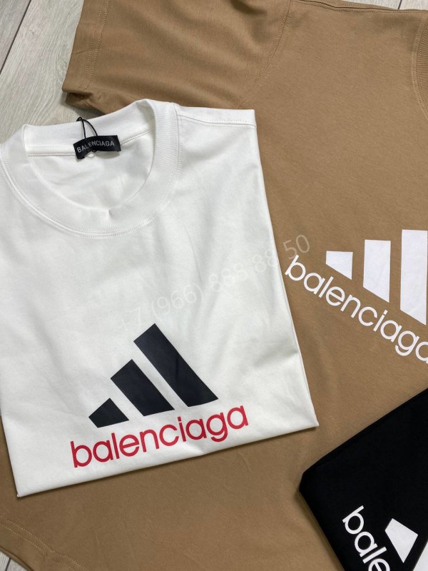 Футболка Balenciaga