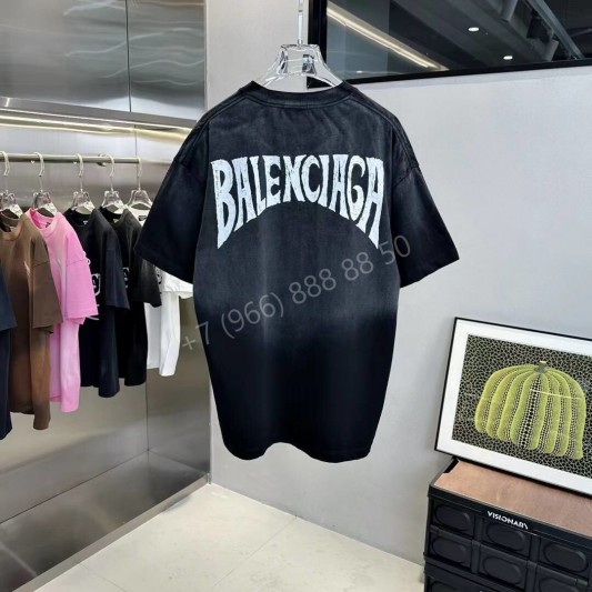 Футболка Balenciaga