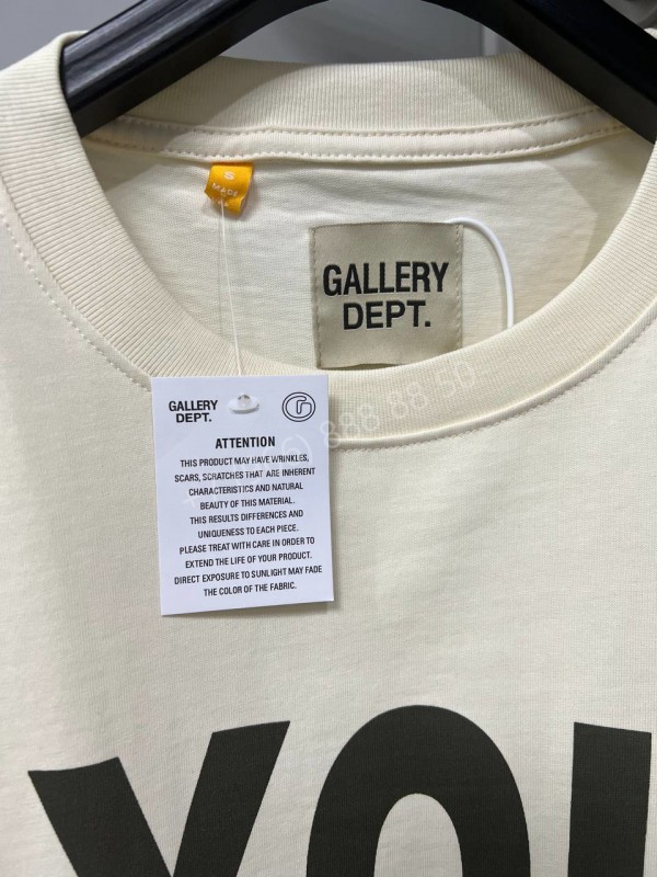 Футболка Gallery Dept