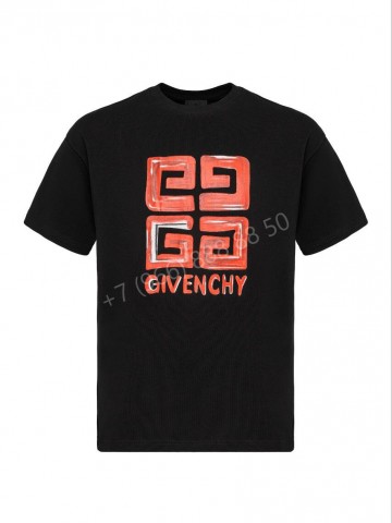 Футболка Givenchy