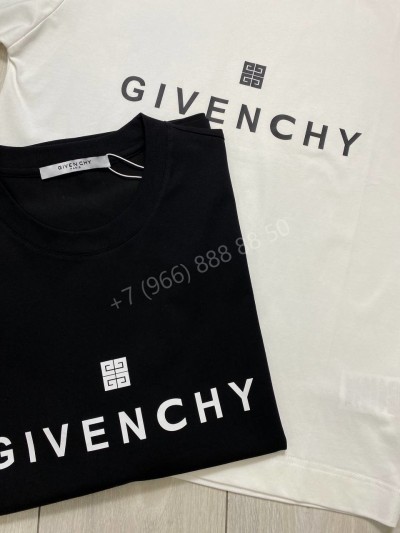 Футболка Givenchy