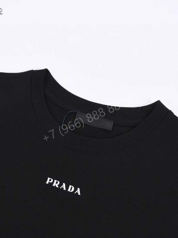 Футболка Prada