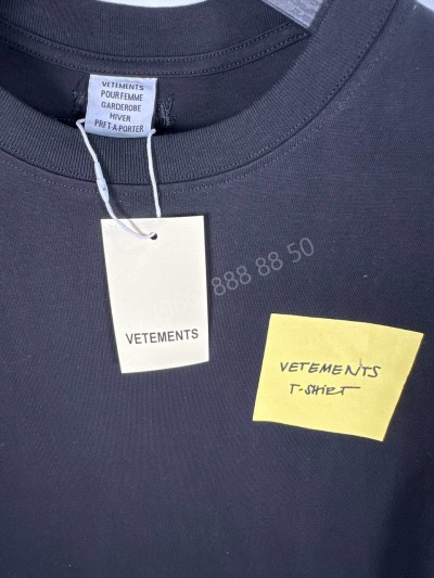 Футболка Vetements