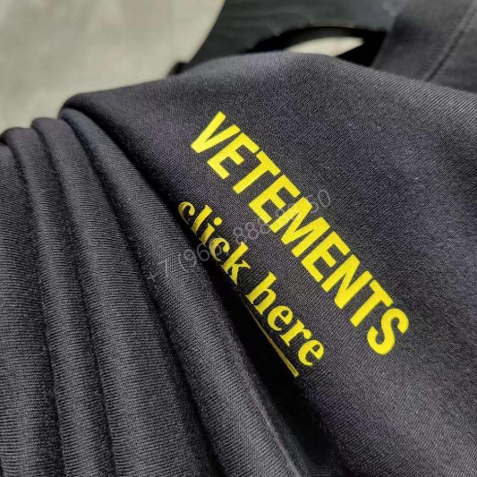 Футболка Vetements