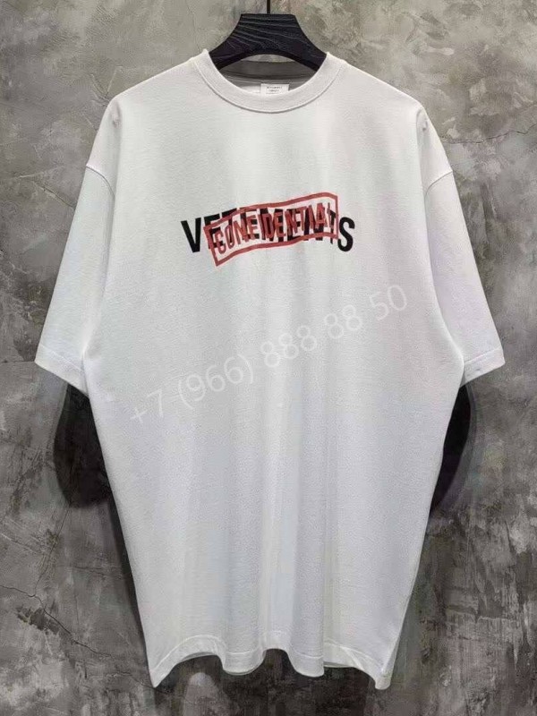 Футболка Vetements