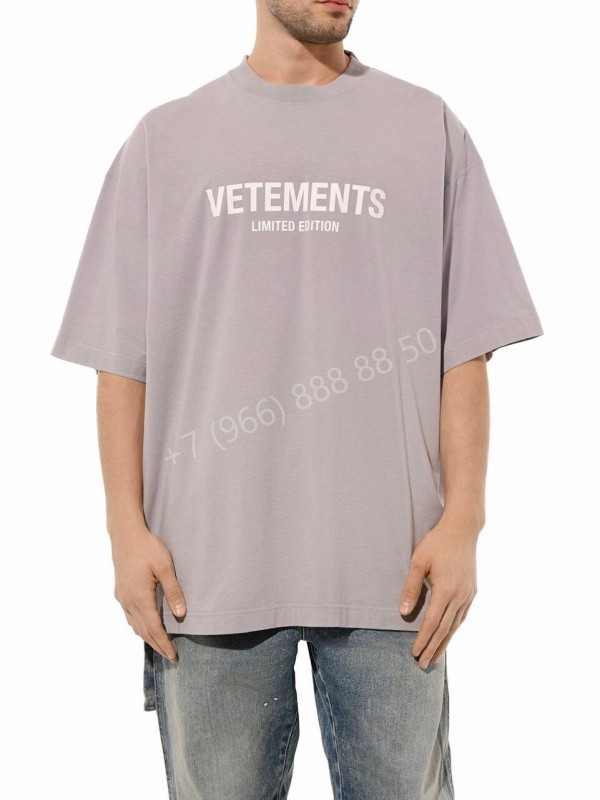 Футболка Vetements