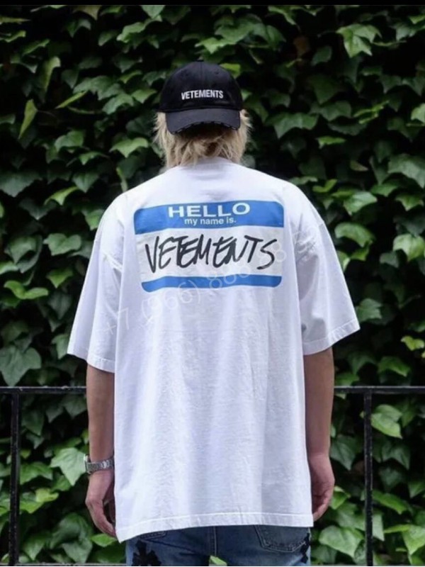 Футболка Vetements