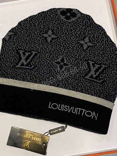 Шапка Louis Vuitton