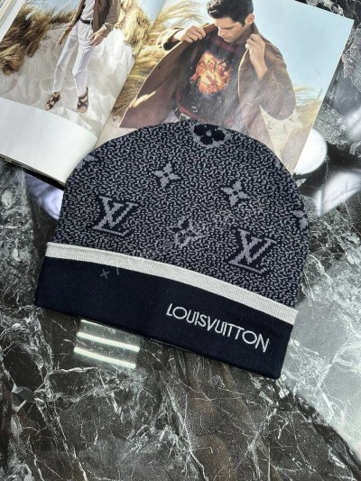 Шапка Louis Vuitton