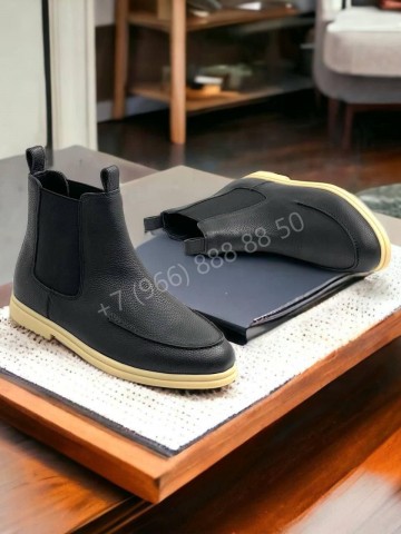 Ботинки Loro Piana с меховой стелькой