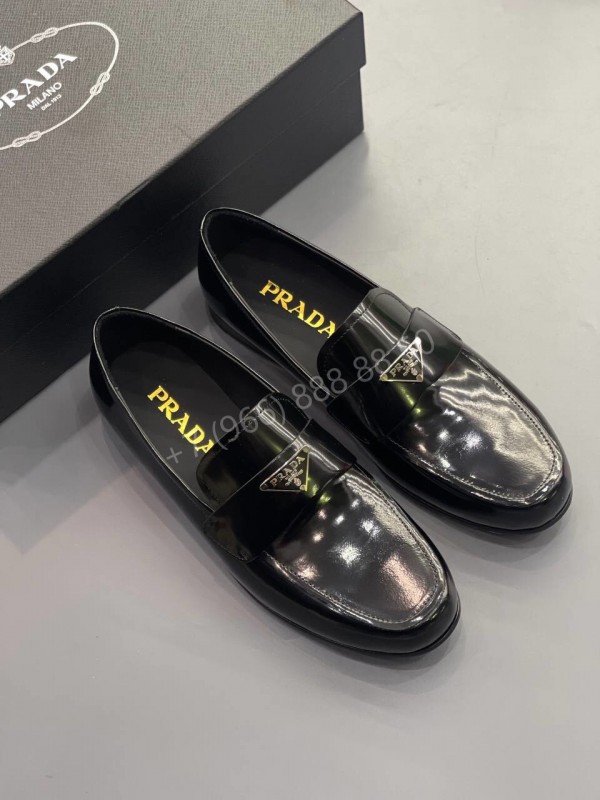 Лоферы Prada