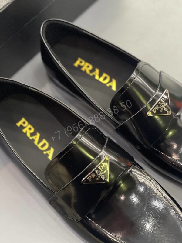 Лоферы Prada