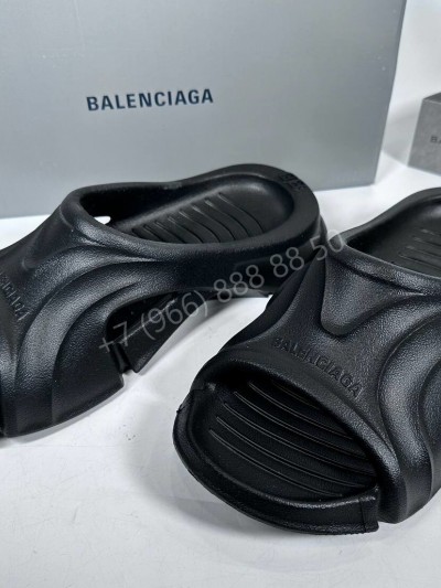 Шлепанцы Balenciaga