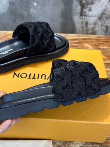 Шлепанцы Louis Vuitton