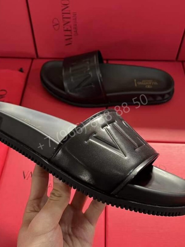 Шлепанцы Valentino