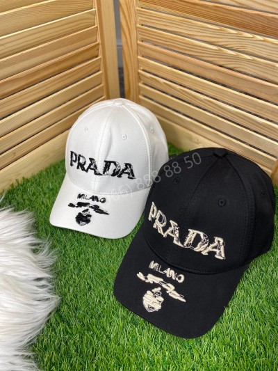 Кепка Prada