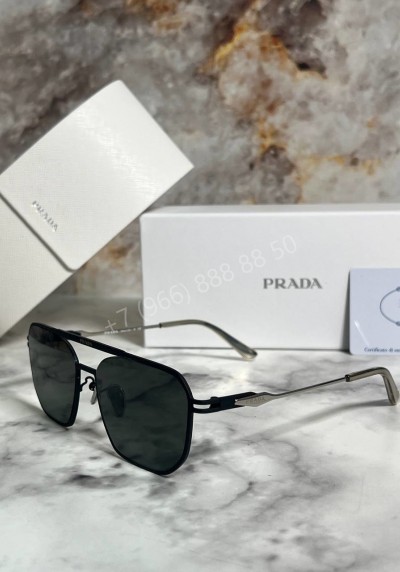 Солнцезащитные очки Prada