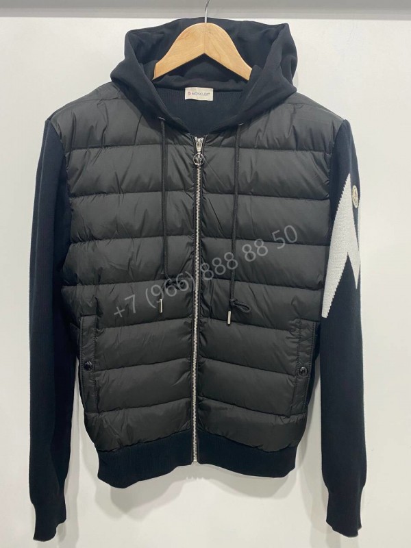 Куртака Moncler